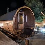 Guest house Pod Guglom